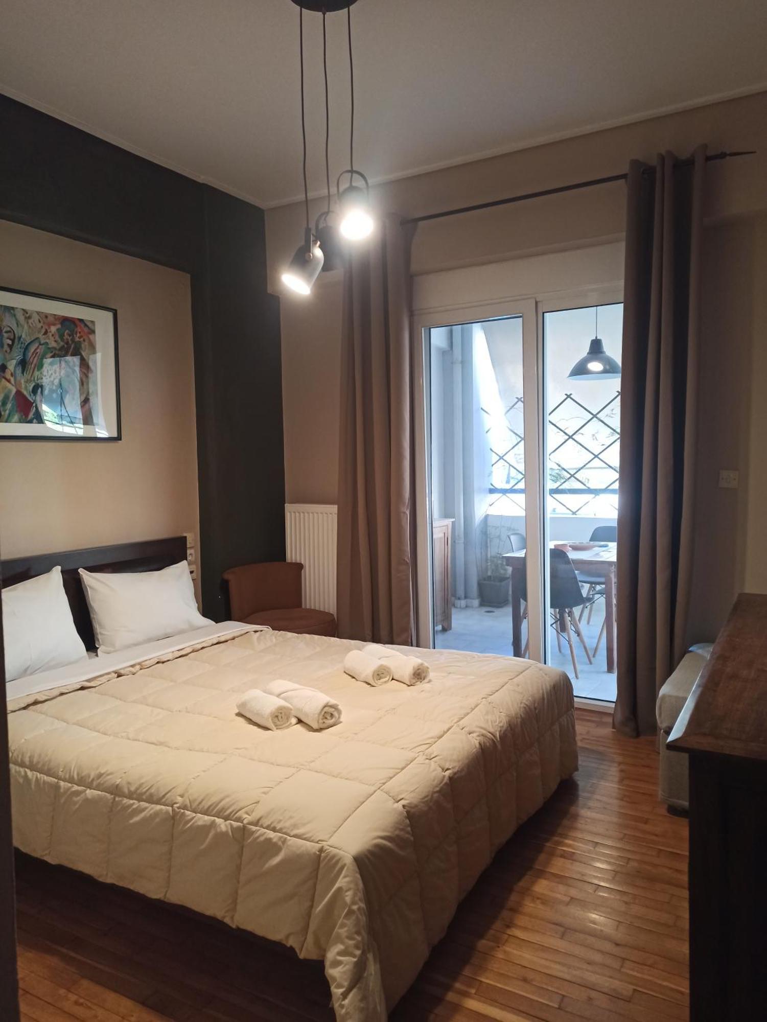 Deluxe Lodge Volos Bagian luar foto